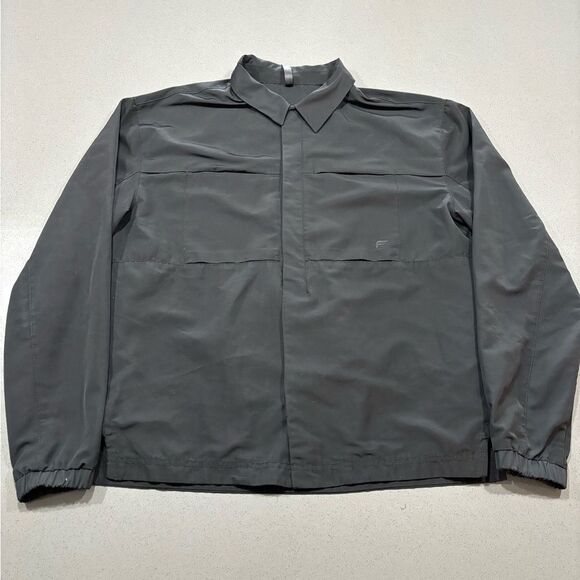 Men’s Fabletics The Outpost Jacket Boxy Oversized Snap Button Up Size Medium - Picture 1 of 7